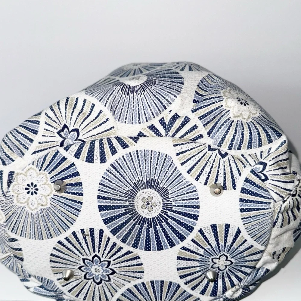 Oioi Be Spicy Diaper Bag Messenger Navy Medallion on Ivory Design